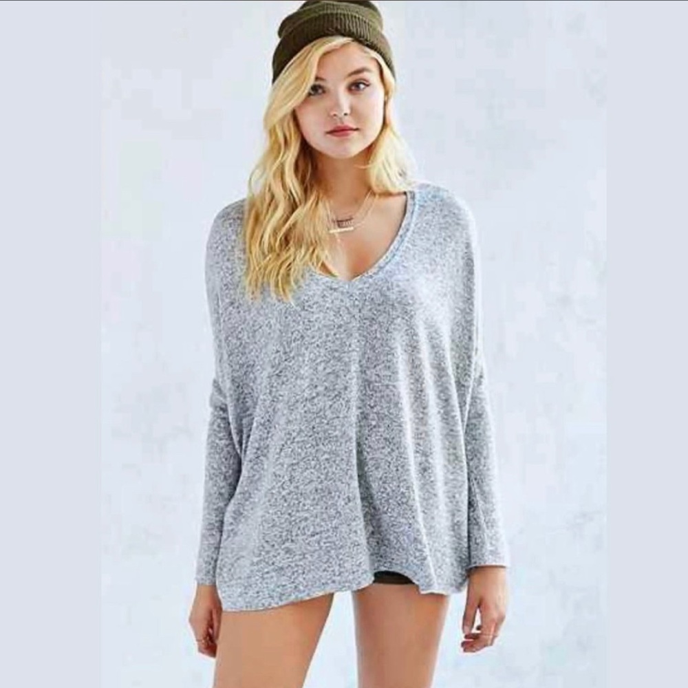 UO Silence + noise grey long sleeve shirt